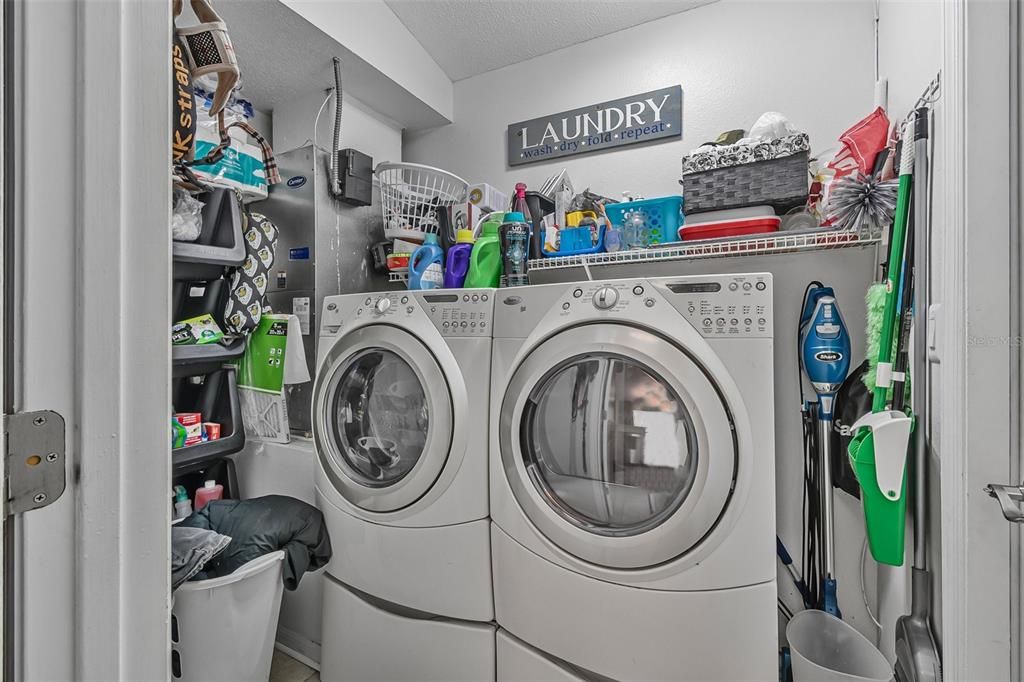 For Sale: $315,000 (3 beds, 2 baths, 1356 Square Feet)