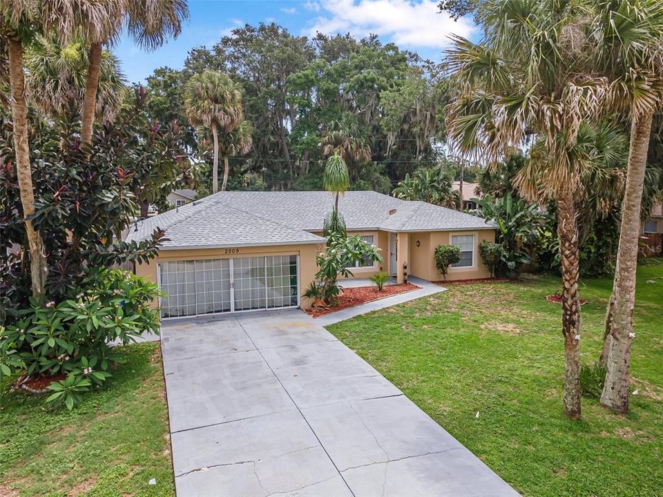 For Sale: $315,000 (3 beds, 2 baths, 1356 Square Feet)