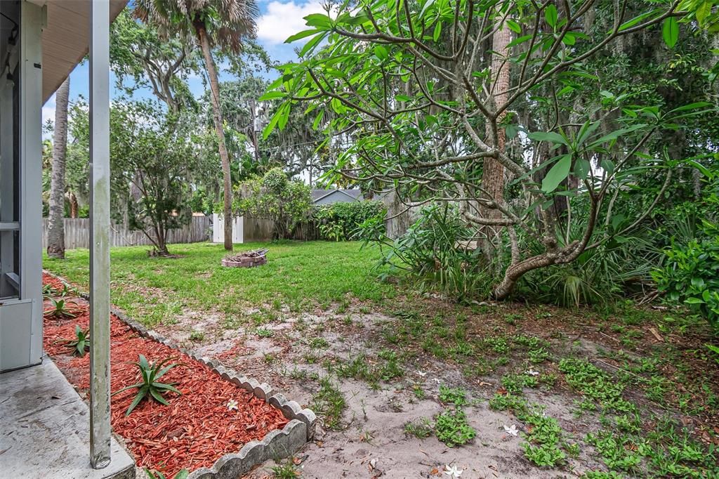 For Sale: $315,000 (3 beds, 2 baths, 1356 Square Feet)