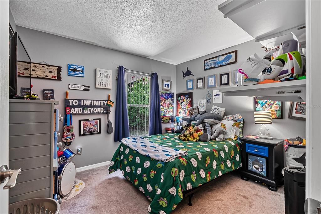 For Sale: $315,000 (3 beds, 2 baths, 1356 Square Feet)