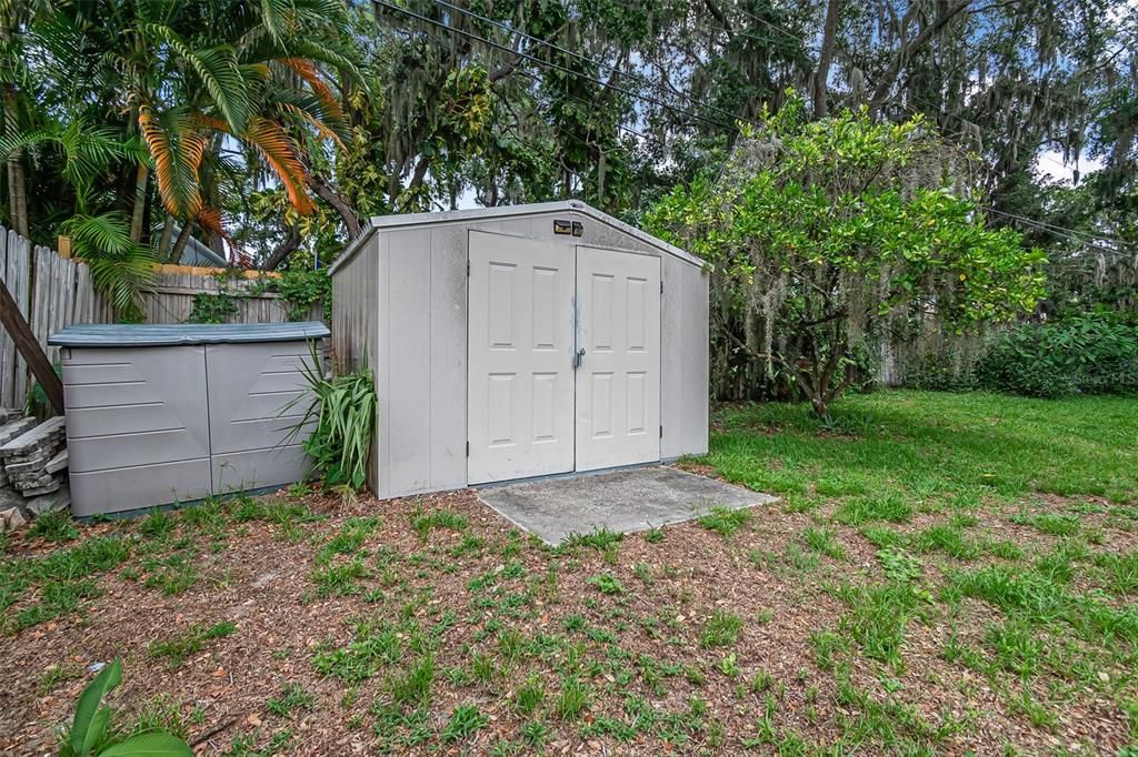 For Sale: $315,000 (3 beds, 2 baths, 1356 Square Feet)