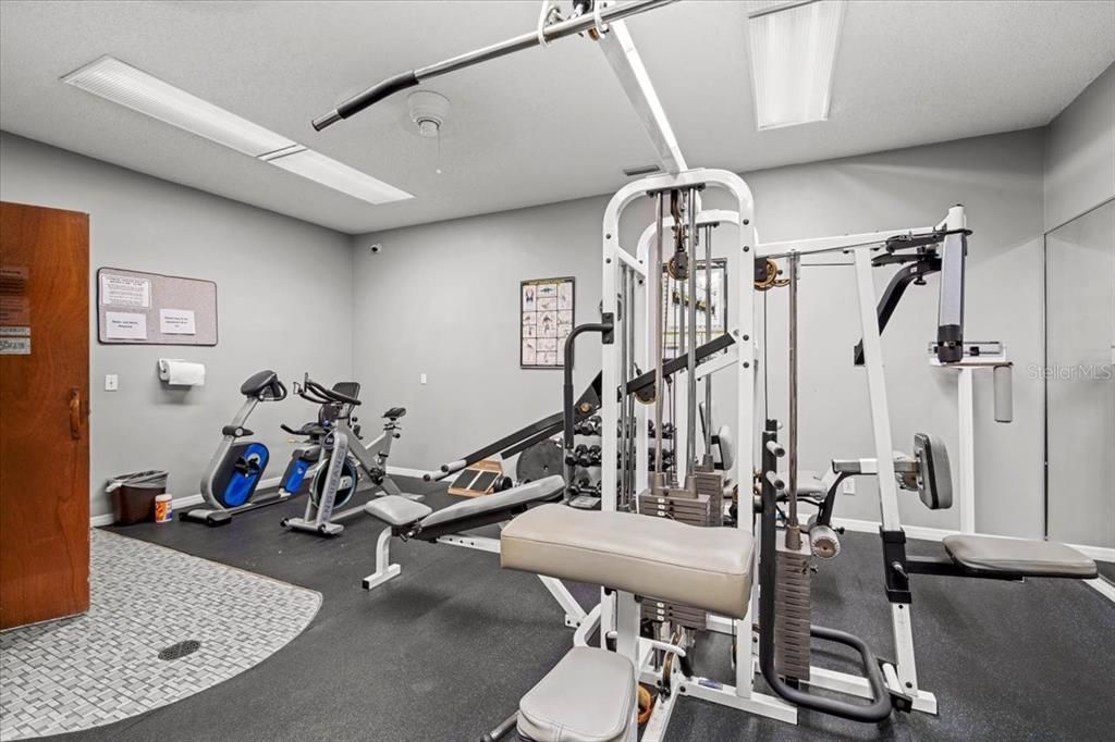 待售: $900,000 (2 贝兹, 2 浴室, 1470 平方英尺)