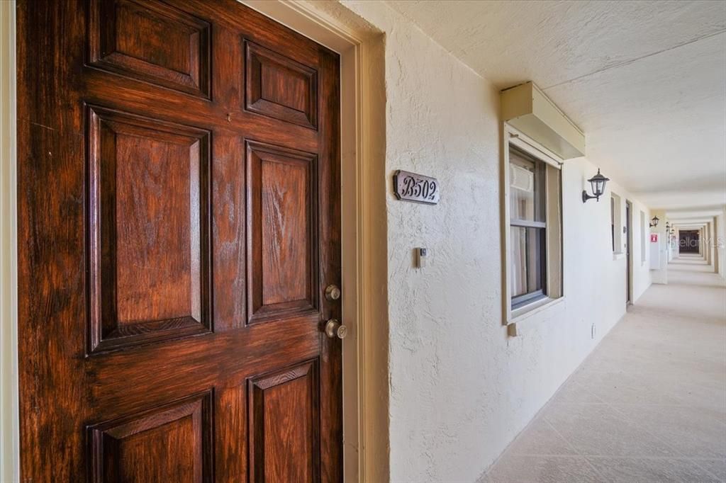 待售: $900,000 (2 贝兹, 2 浴室, 1470 平方英尺)