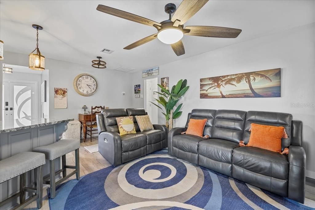 For Sale: $459,900 (3 beds, 2 baths, 1742 Square Feet)