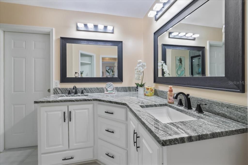 For Sale: $459,900 (3 beds, 2 baths, 1742 Square Feet)