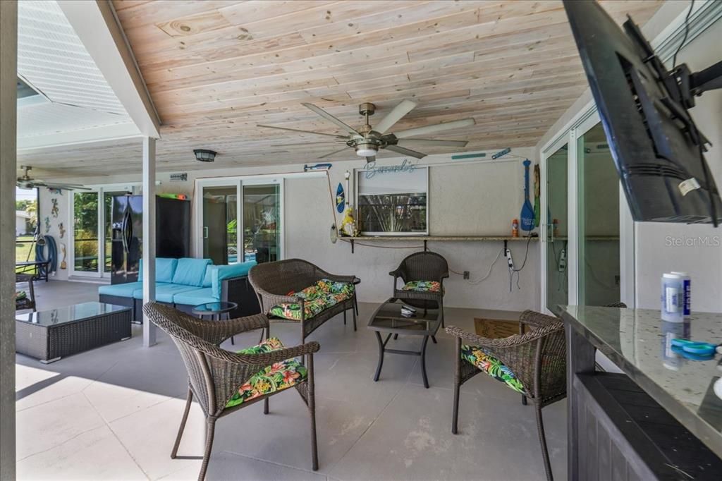 For Sale: $459,900 (3 beds, 2 baths, 1742 Square Feet)