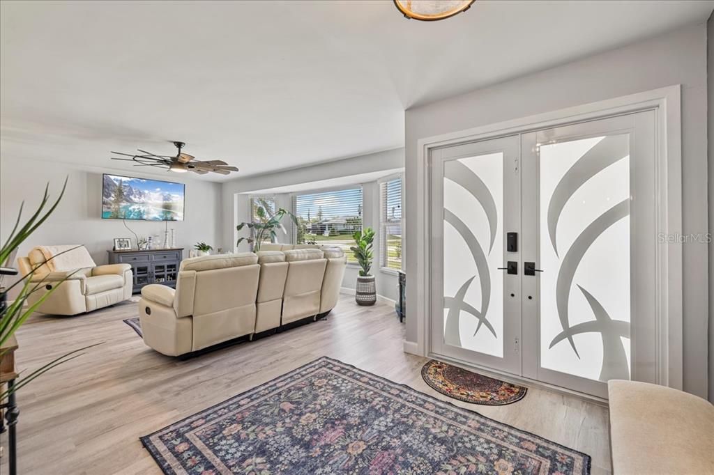 For Sale: $459,900 (3 beds, 2 baths, 1742 Square Feet)