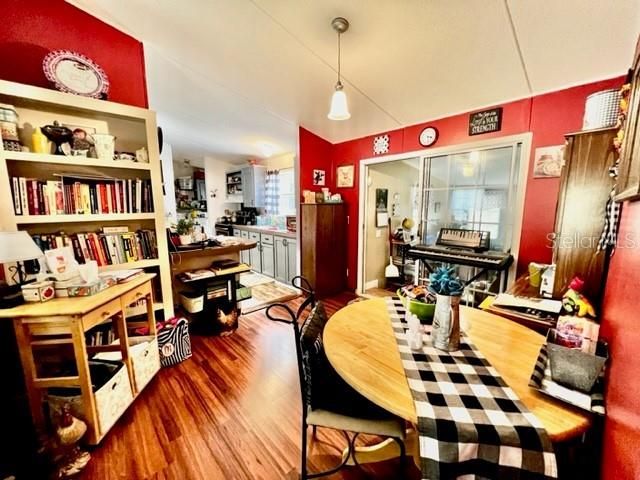 На продажу: $159,000 (3 спален, 2 ванн, 1360 Квадратных фут)