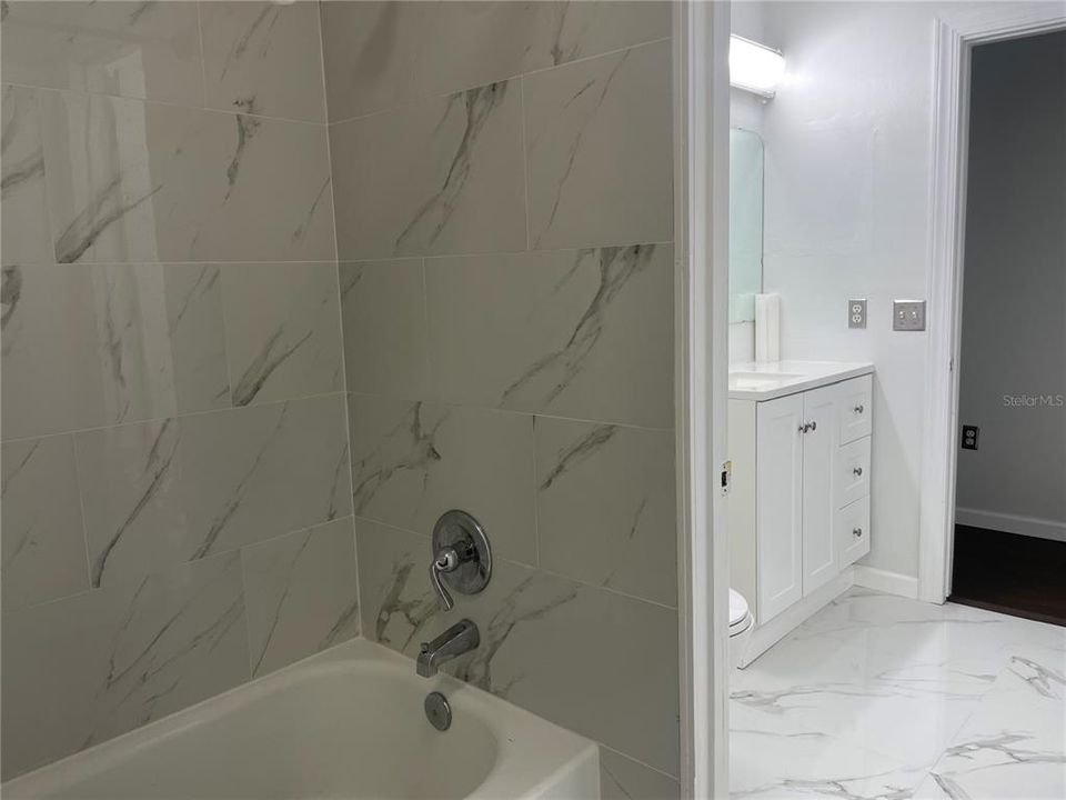 На продажу: $205,000 (3 спален, 1 ванн, 974 Квадратных фут)