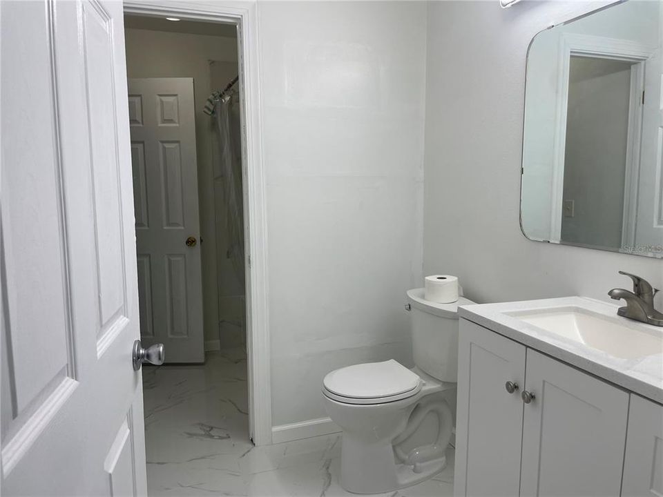 На продажу: $205,000 (3 спален, 1 ванн, 974 Квадратных фут)