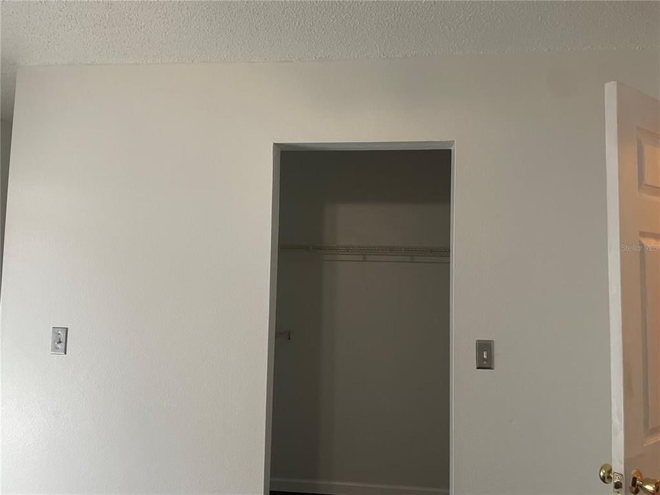 На продажу: $205,000 (3 спален, 1 ванн, 974 Квадратных фут)