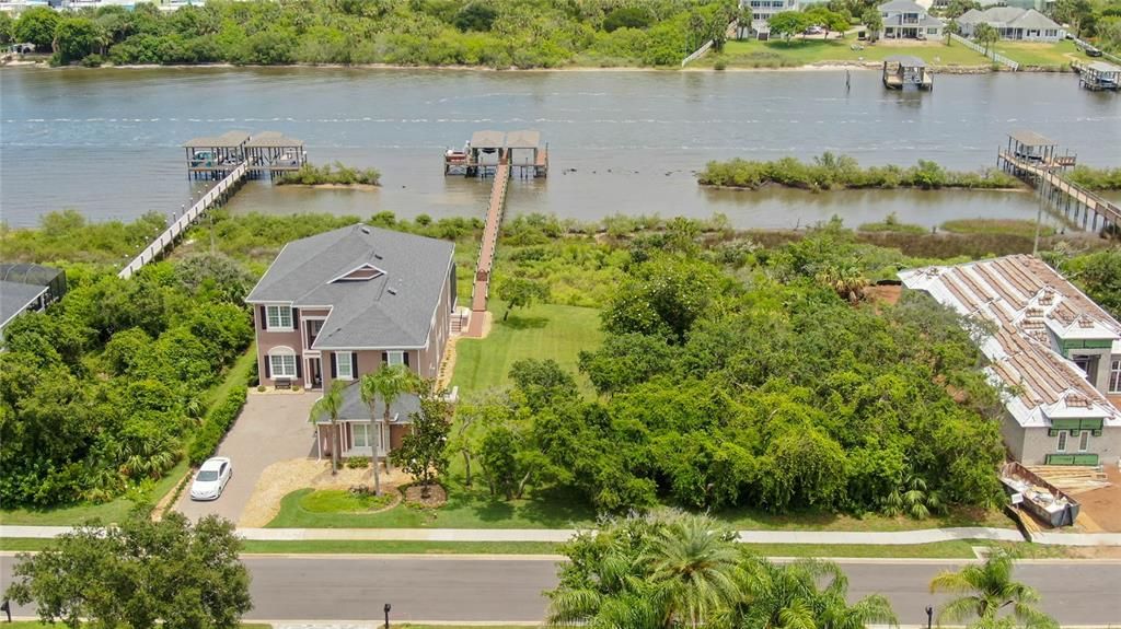 Active With Contract: $364,000 (0.47 acres)