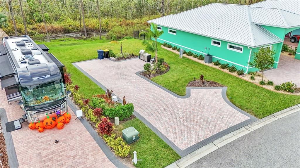 На продажу: $229,900 (0.10 acres)