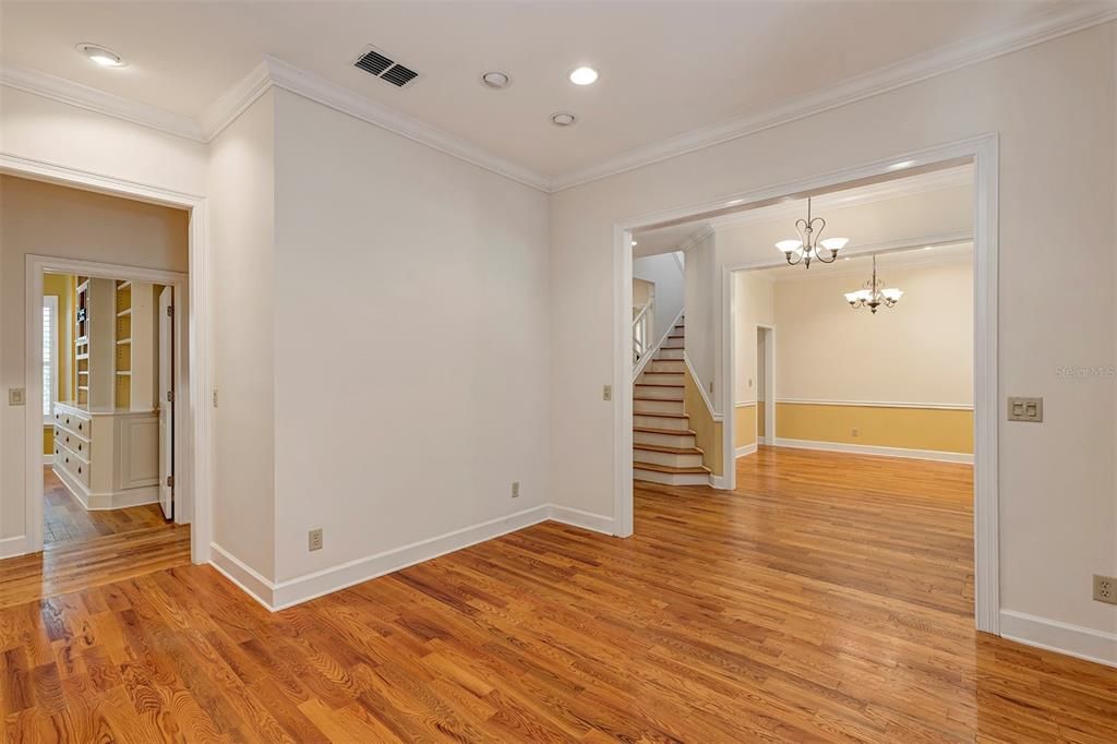 Active With Contract: $899,700 (4 beds, 3 baths, 3105 Square Feet)