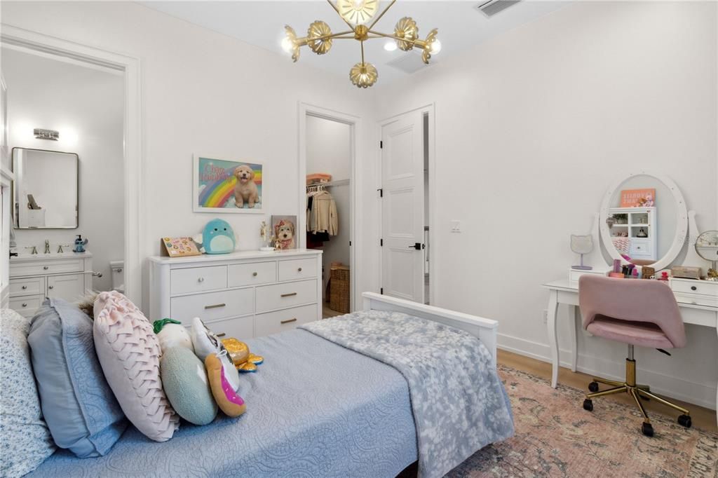 For Sale: $2,450,000 (4 beds, 5 baths, 3839 Square Feet)