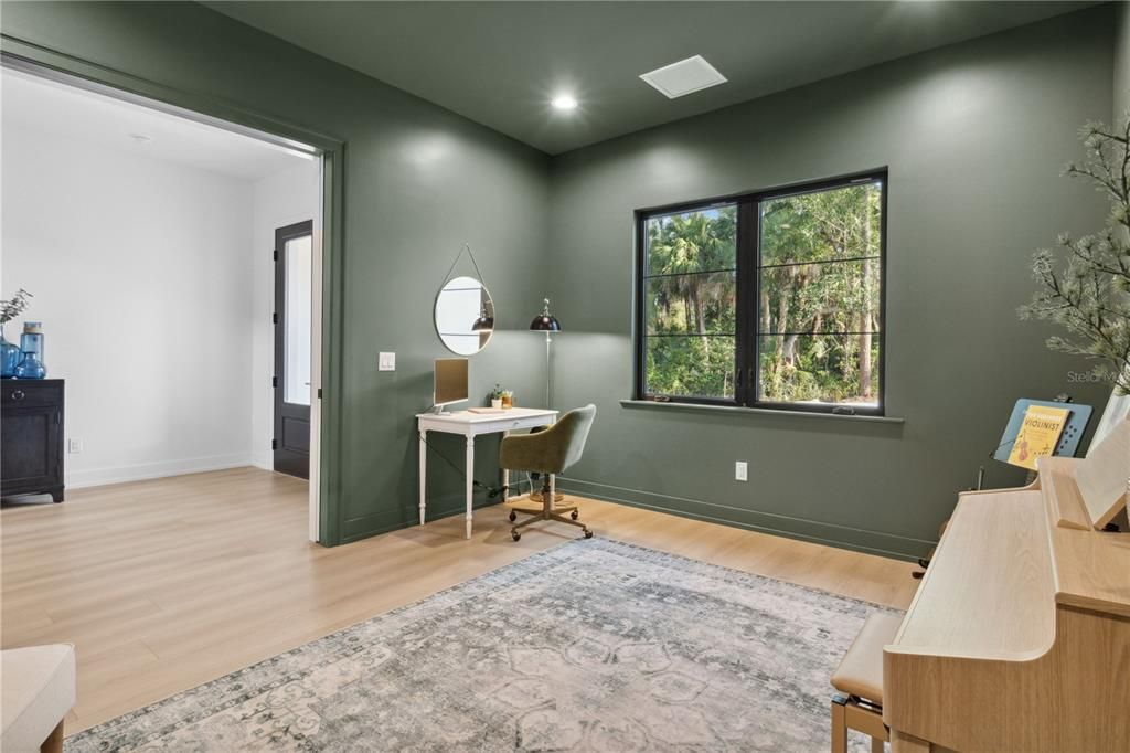 For Sale: $2,450,000 (4 beds, 5 baths, 3839 Square Feet)