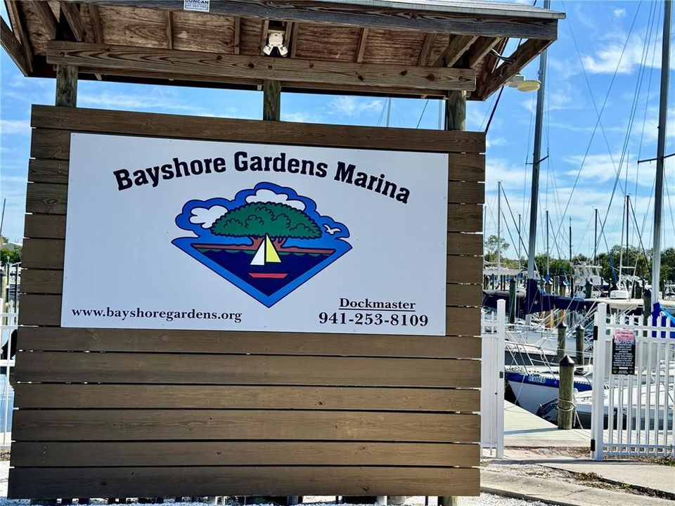 Active With Contract: $289,900 (3 beds, 1 baths, 1170 Square Feet)