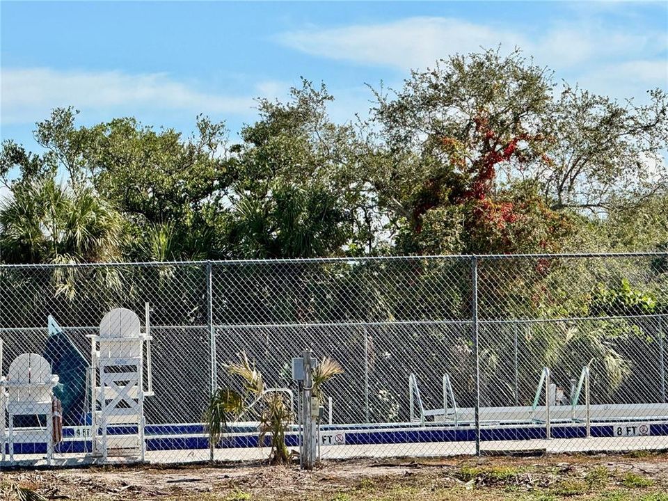 Active With Contract: $289,900 (3 beds, 1 baths, 1170 Square Feet)