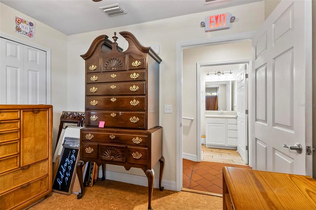 Active With Contract: $209,000 (4 beds, 2 baths, 1734 Square Feet)