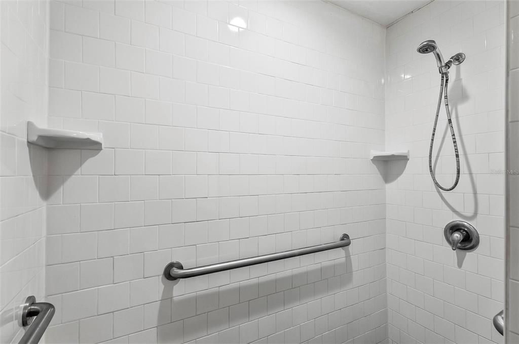 Active With Contract: $209,000 (4 beds, 2 baths, 1734 Square Feet)