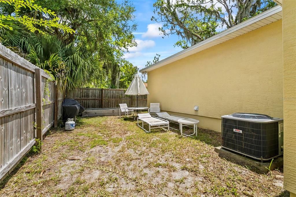 Active With Contract: $209,000 (4 beds, 2 baths, 1734 Square Feet)