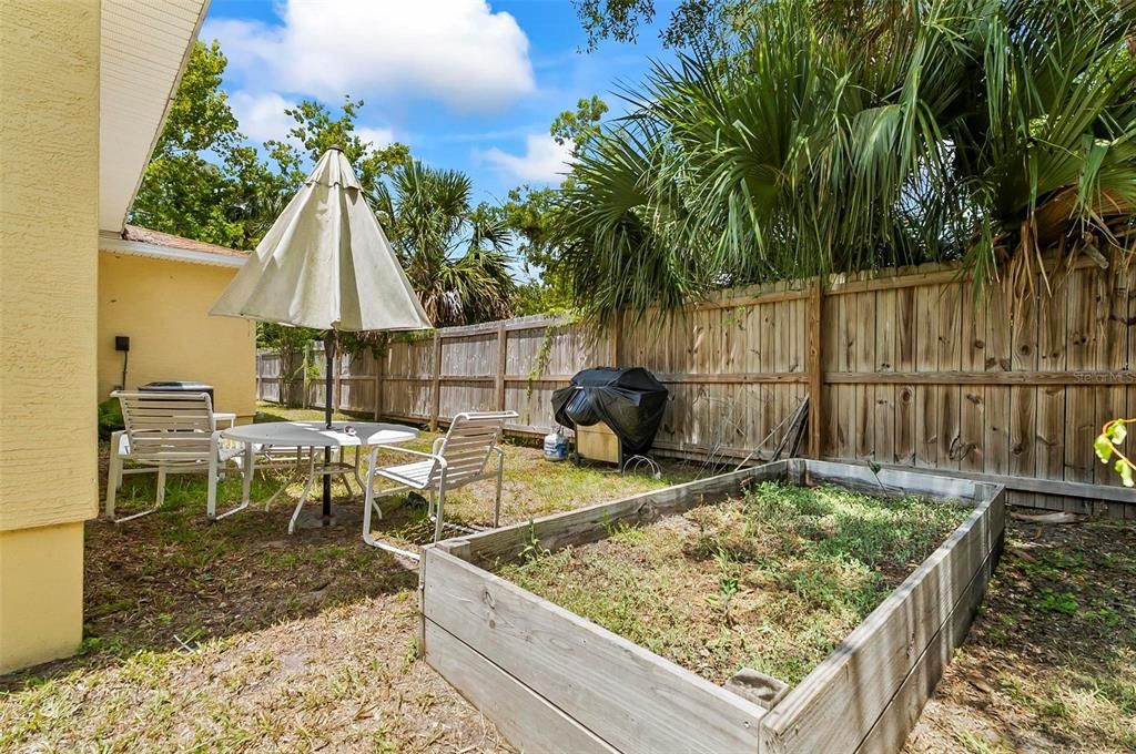 Active With Contract: $209,000 (4 beds, 2 baths, 1734 Square Feet)