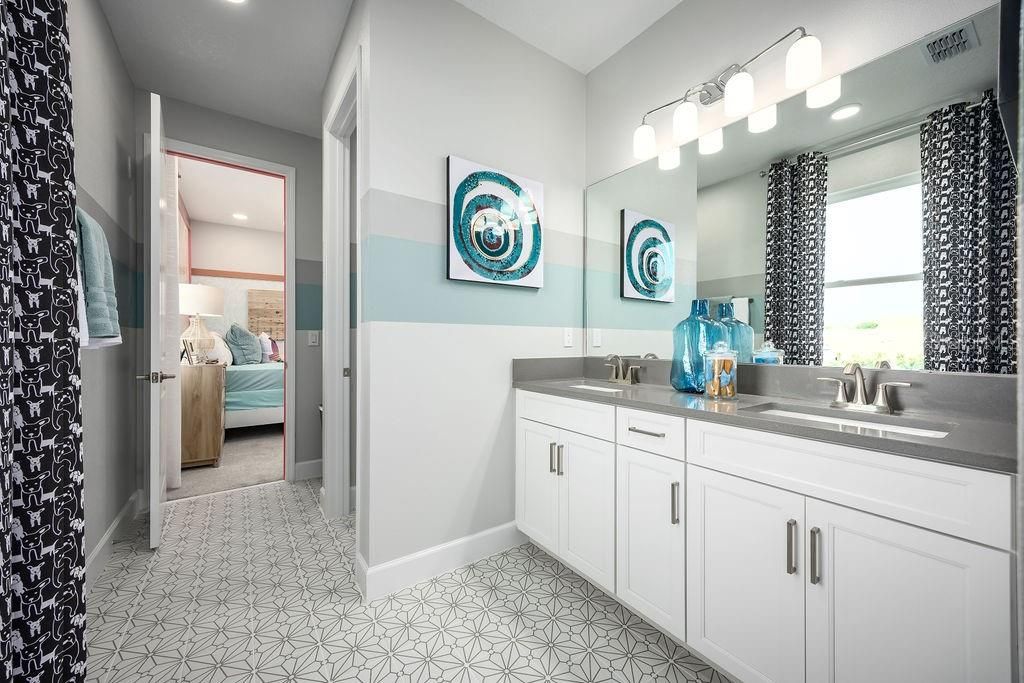 For Sale: $1,199,990 (5 beds, 4 baths, 3962 Square Feet)