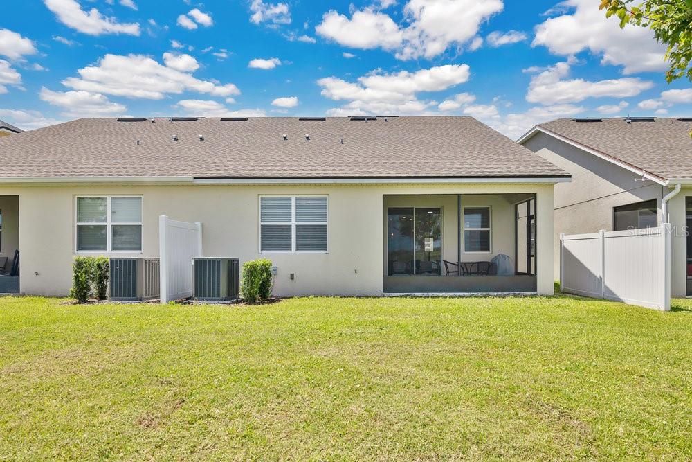 На продажу: $434,900 (3 спален, 3 ванн, 1890 Квадратных фут)