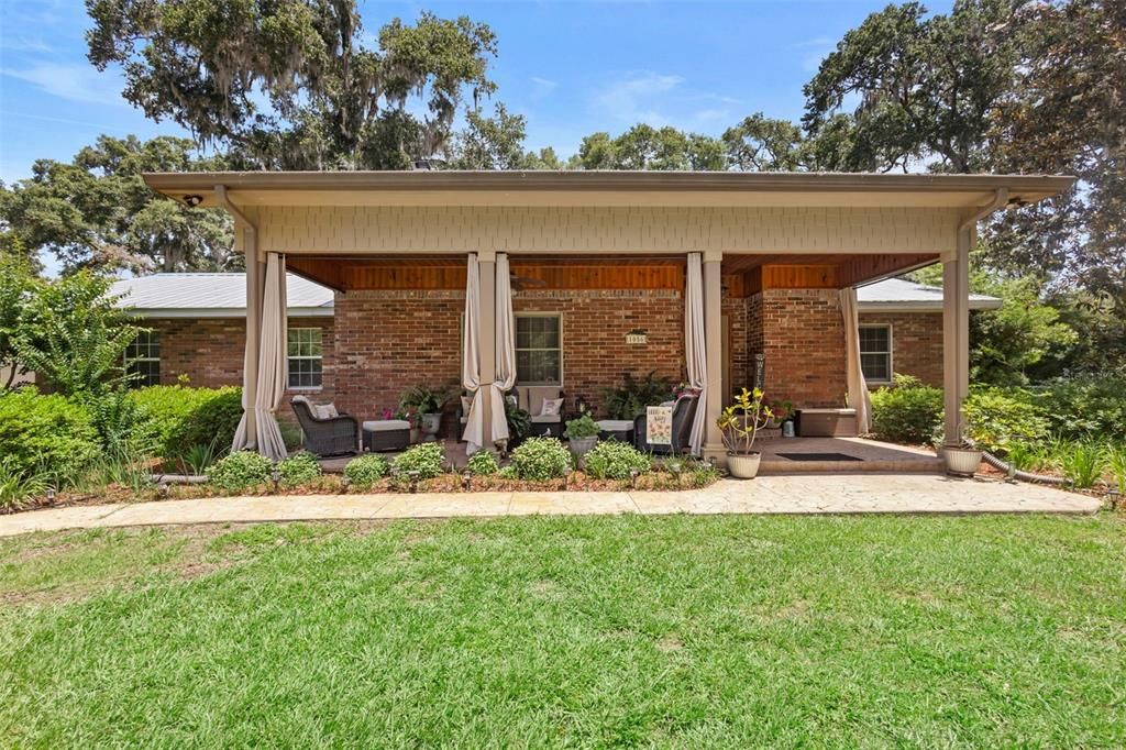 For Sale: $1,300,000 (4 beds, 4 baths, 3017 Square Feet)