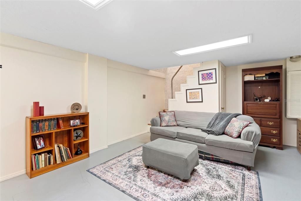 For Sale: $1,300,000 (4 beds, 4 baths, 3017 Square Feet)