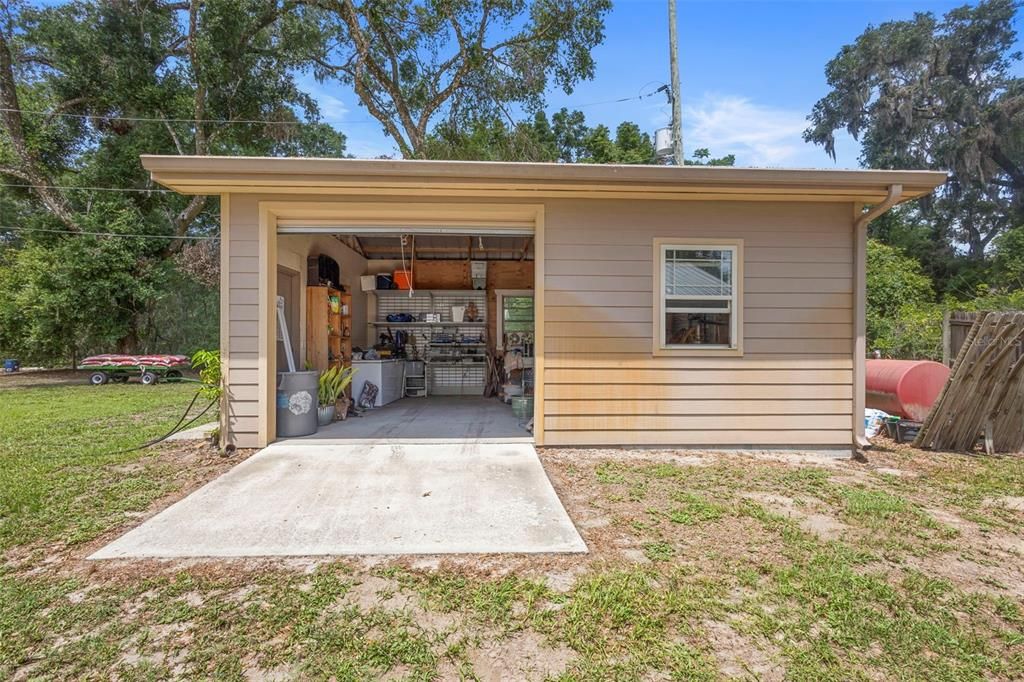 For Sale: $1,300,000 (4 beds, 4 baths, 3017 Square Feet)