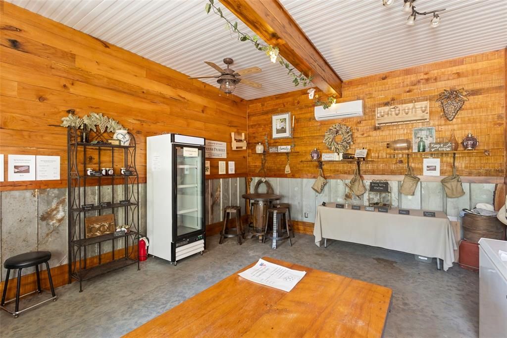 For Sale: $1,300,000 (4 beds, 4 baths, 3017 Square Feet)