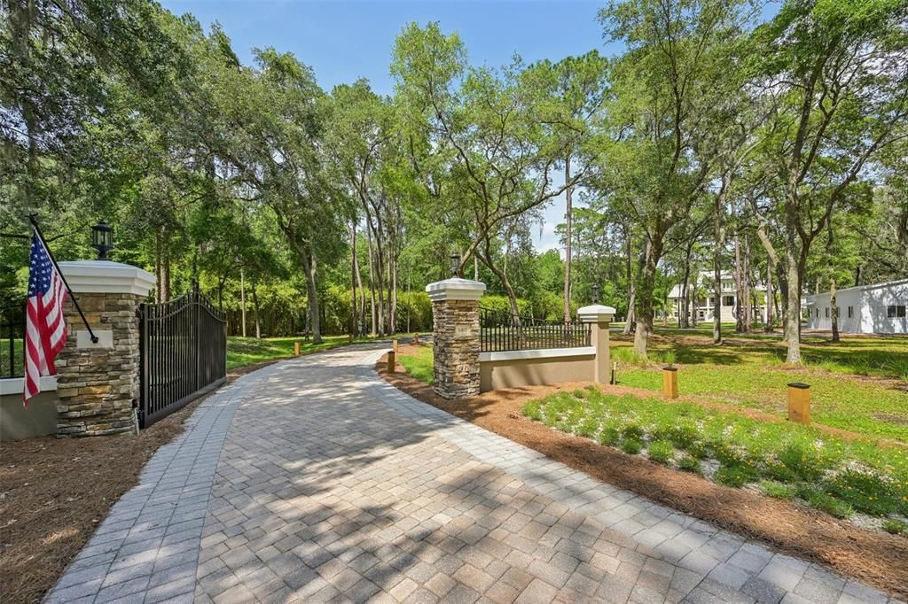 待售: $3,880,000 (6 贝兹, 5 浴室, 6780 平方英尺)