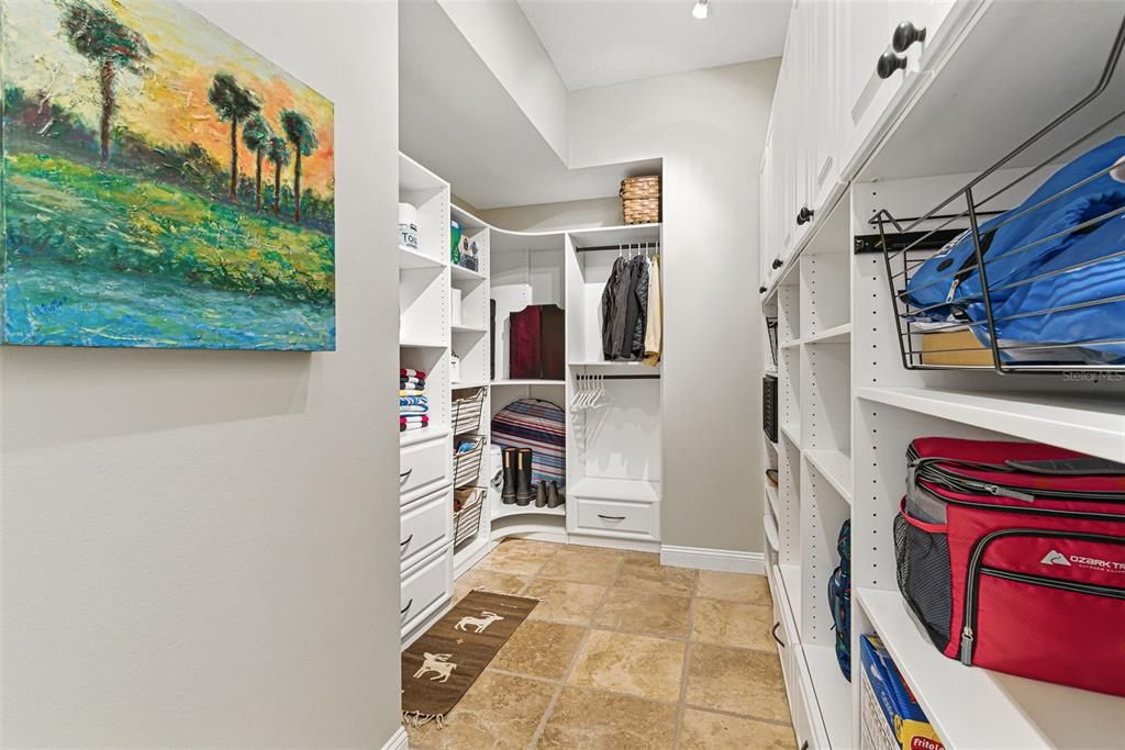 待售: $3,880,000 (6 贝兹, 5 浴室, 6780 平方英尺)