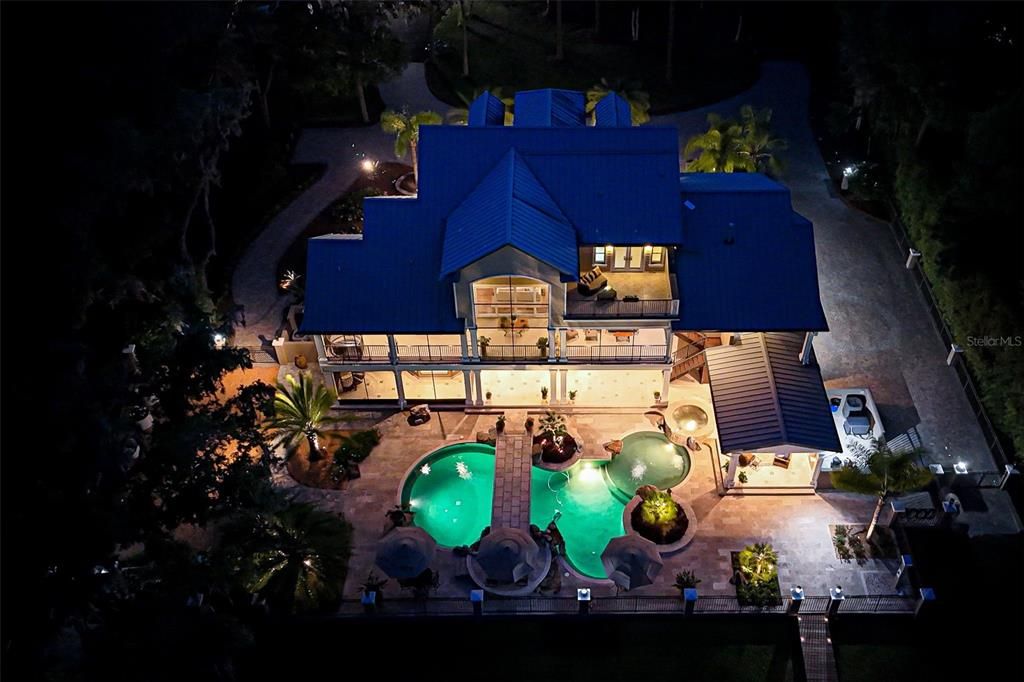 待售: $3,880,000 (6 贝兹, 5 浴室, 6780 平方英尺)