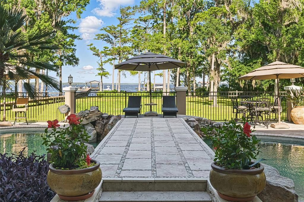 待售: $3,880,000 (6 贝兹, 5 浴室, 6780 平方英尺)