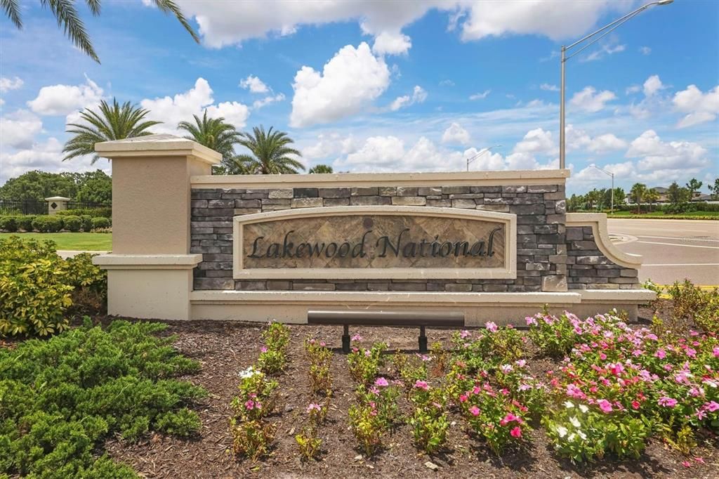 Active With Contract: $1,800 (2 beds, 2 baths, 1329 Square Feet)
