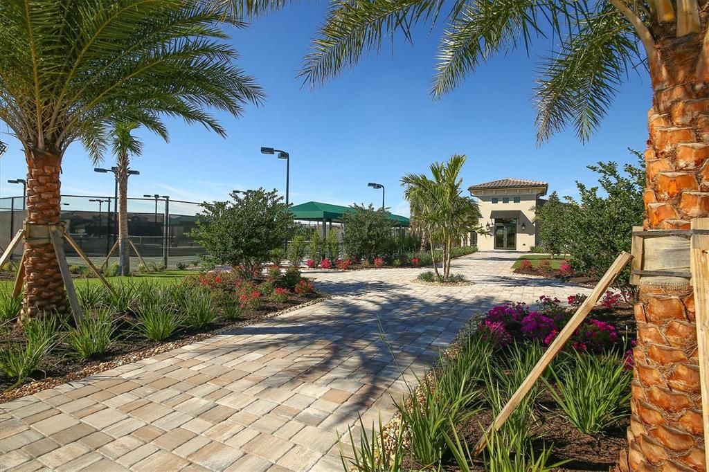 Active With Contract: $1,800 (2 beds, 2 baths, 1329 Square Feet)