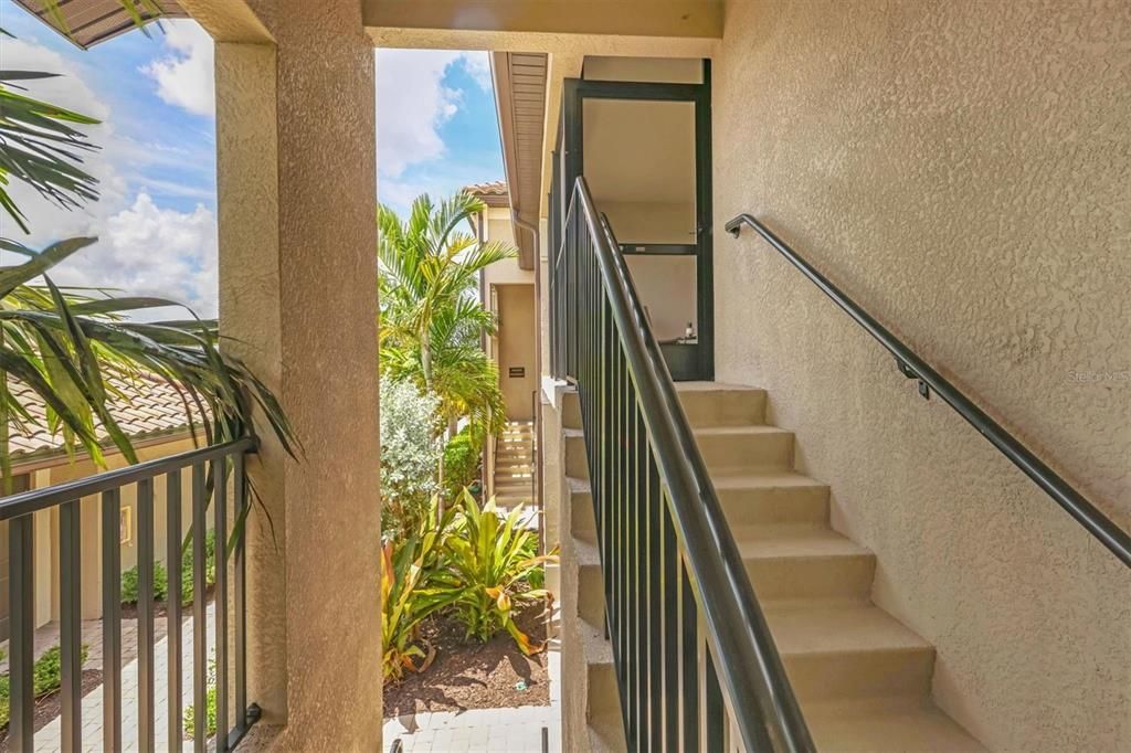 Active With Contract: $1,800 (2 beds, 2 baths, 1329 Square Feet)