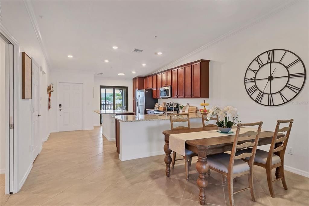 Active With Contract: $1,800 (2 beds, 2 baths, 1329 Square Feet)