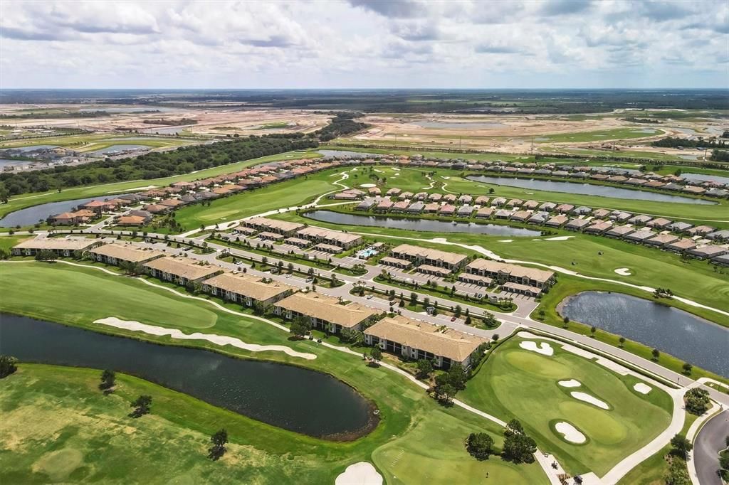 Active With Contract: $1,800 (2 beds, 2 baths, 1329 Square Feet)