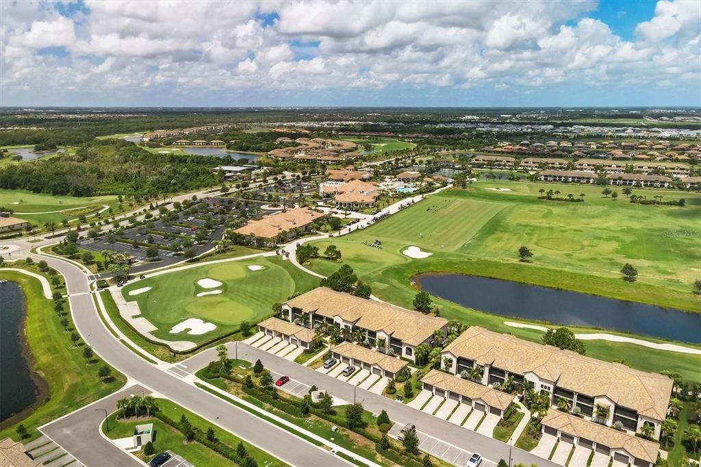 Active With Contract: $1,800 (2 beds, 2 baths, 1329 Square Feet)