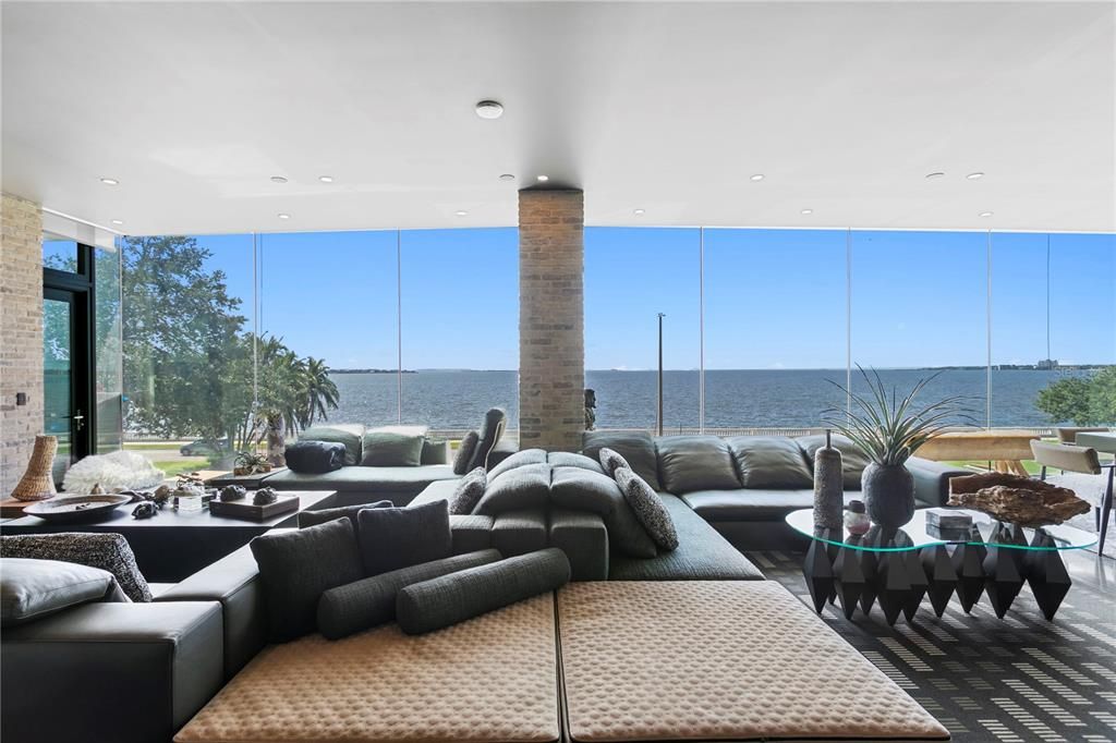 For Sale: $8,500,000 (3 beds, 3 baths, 5264 Square Feet)