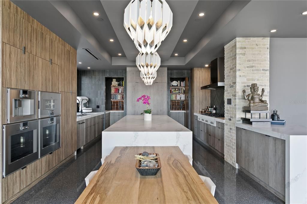 For Sale: $8,500,000 (3 beds, 3 baths, 5264 Square Feet)