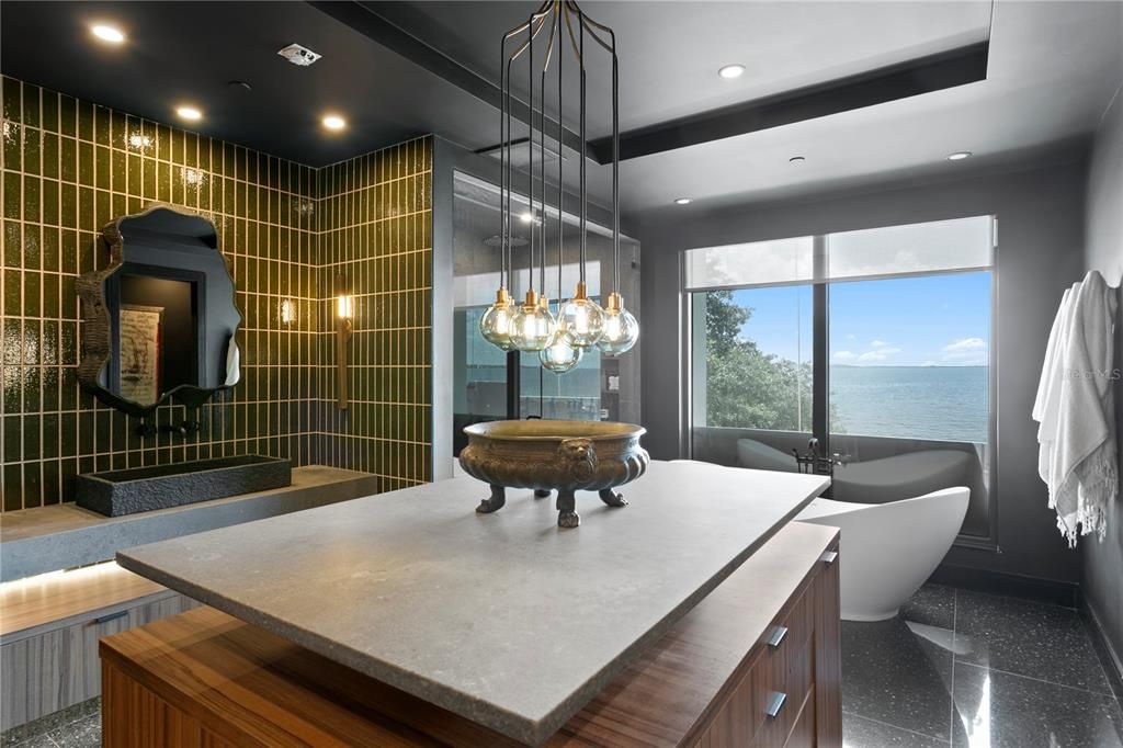 For Sale: $8,500,000 (3 beds, 3 baths, 5264 Square Feet)