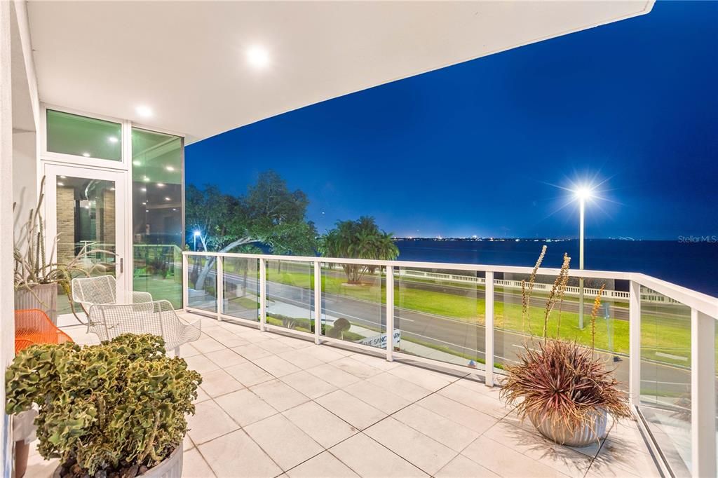 For Sale: $8,500,000 (3 beds, 3 baths, 5264 Square Feet)