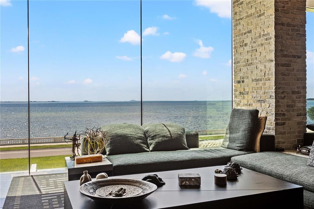 For Sale: $8,500,000 (3 beds, 3 baths, 5264 Square Feet)