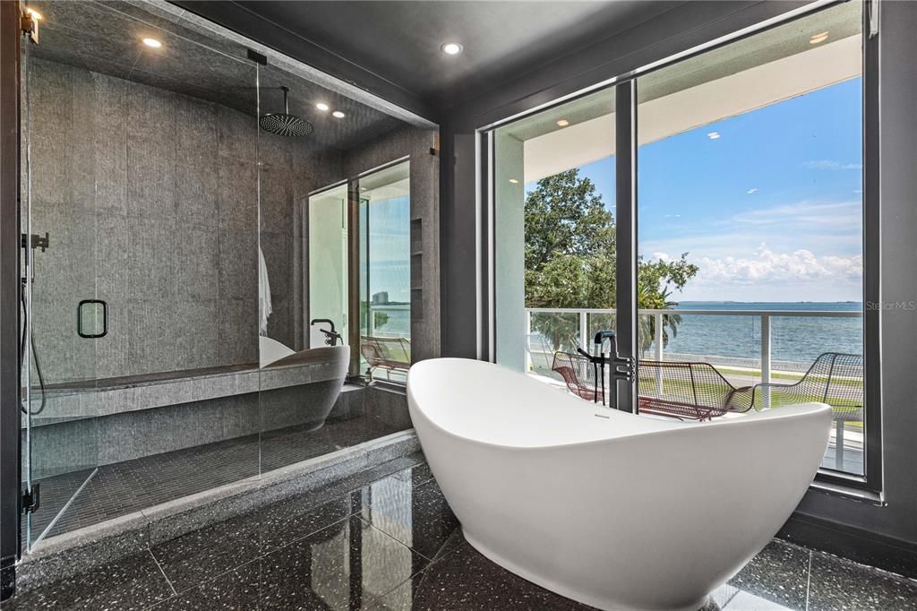 For Sale: $8,500,000 (3 beds, 3 baths, 5264 Square Feet)