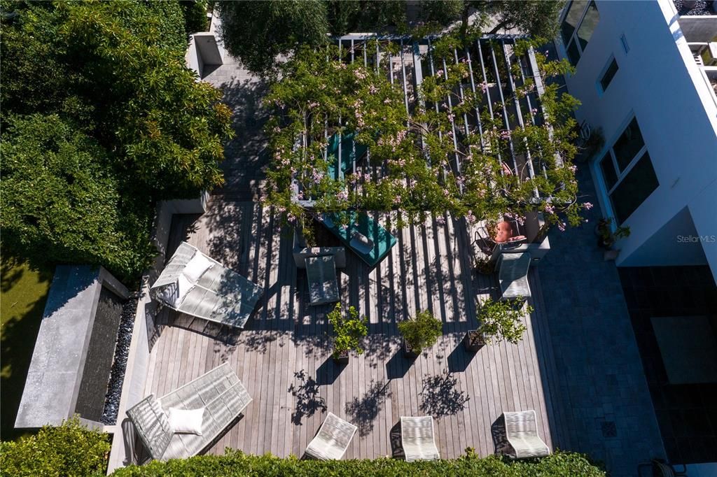 For Sale: $8,500,000 (3 beds, 3 baths, 5264 Square Feet)