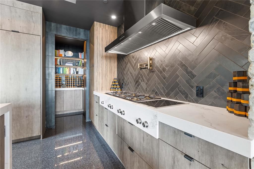 For Sale: $8,500,000 (3 beds, 3 baths, 5264 Square Feet)